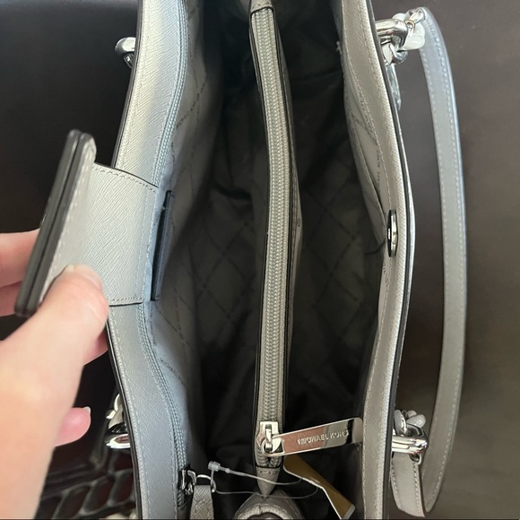 Michael Kors Sofia Pearl Grey Leather Tote NWT Brand New with Tag! - Picture 3 of 6